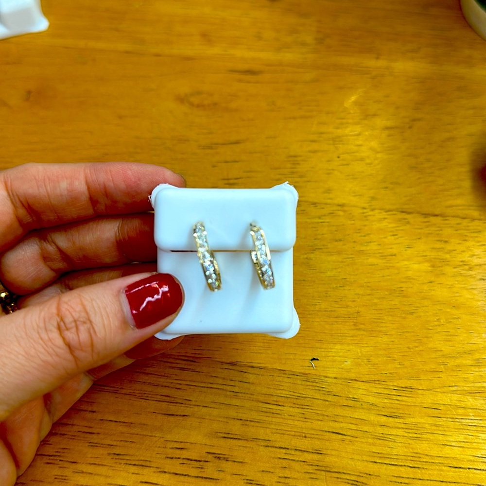 14kt earrings